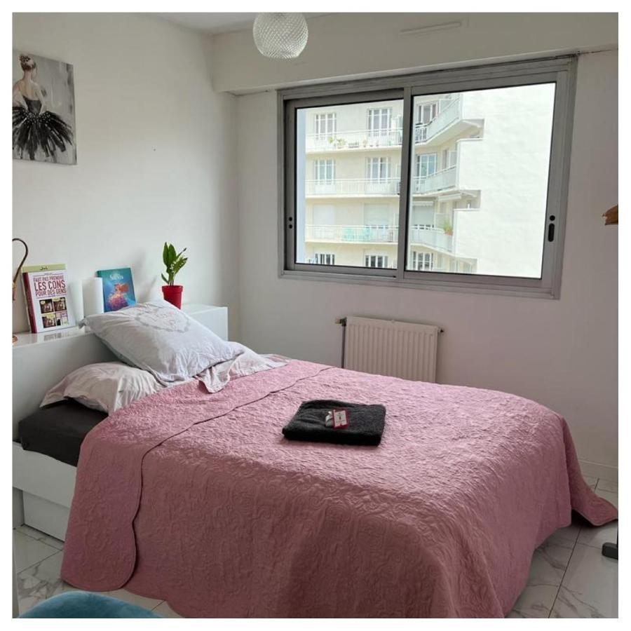 Chez Ramses Et Richelieu Bed & Breakfast Pau Bagian luar foto